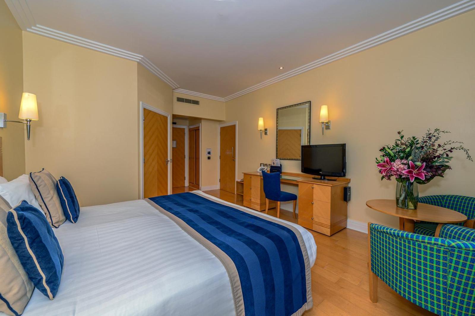 The Bull Hotel; Sure Hotel Collection By Best Western Peterborough Quarto foto