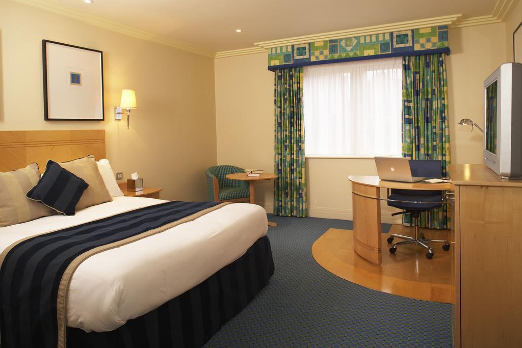 The Bull Hotel; Sure Hotel Collection By Best Western Peterborough Exterior foto